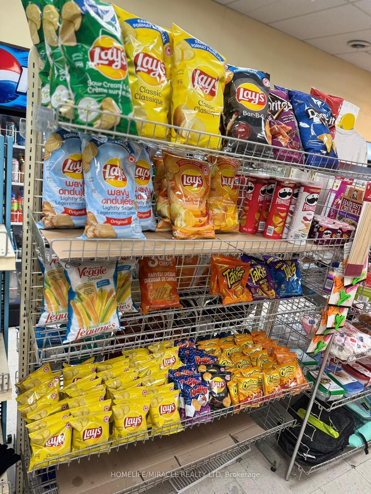 20 Woodlawn Road E, Unit 7 - Photo 8