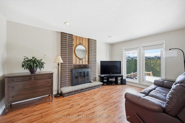 1354 Mountainside Crescent