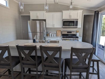 1047 Bonnie Lake Camp Road • #LKR036 • Bracebridge, ON photo 4
