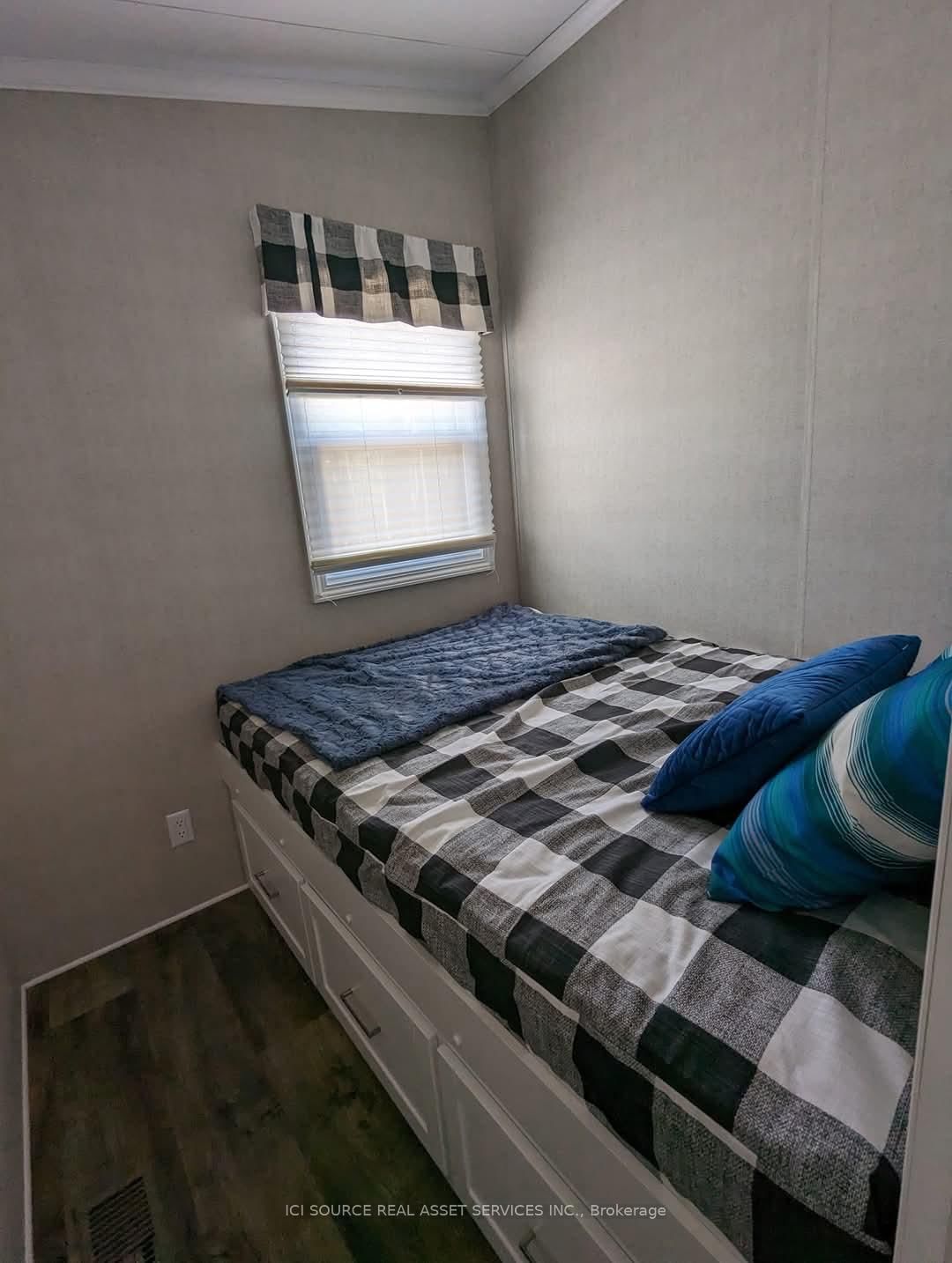 1047 Bonnie Lake Camp Road • #LKR036 • Bracebridge, ON photo 7