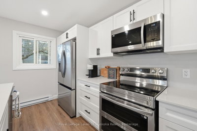 12 Manominee Street — photo 6