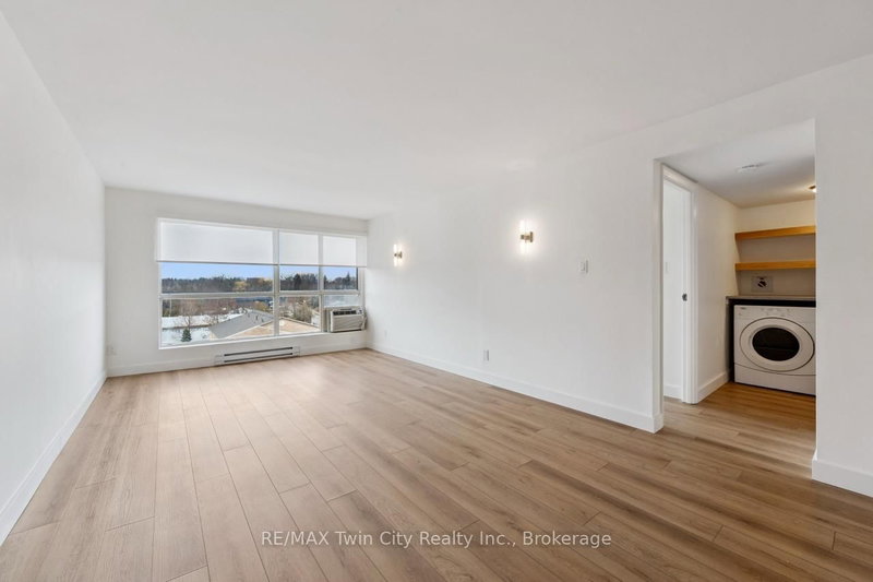 902 - 358 Waterloo Ave, Guelph, N1H 7Y3 | Image 2