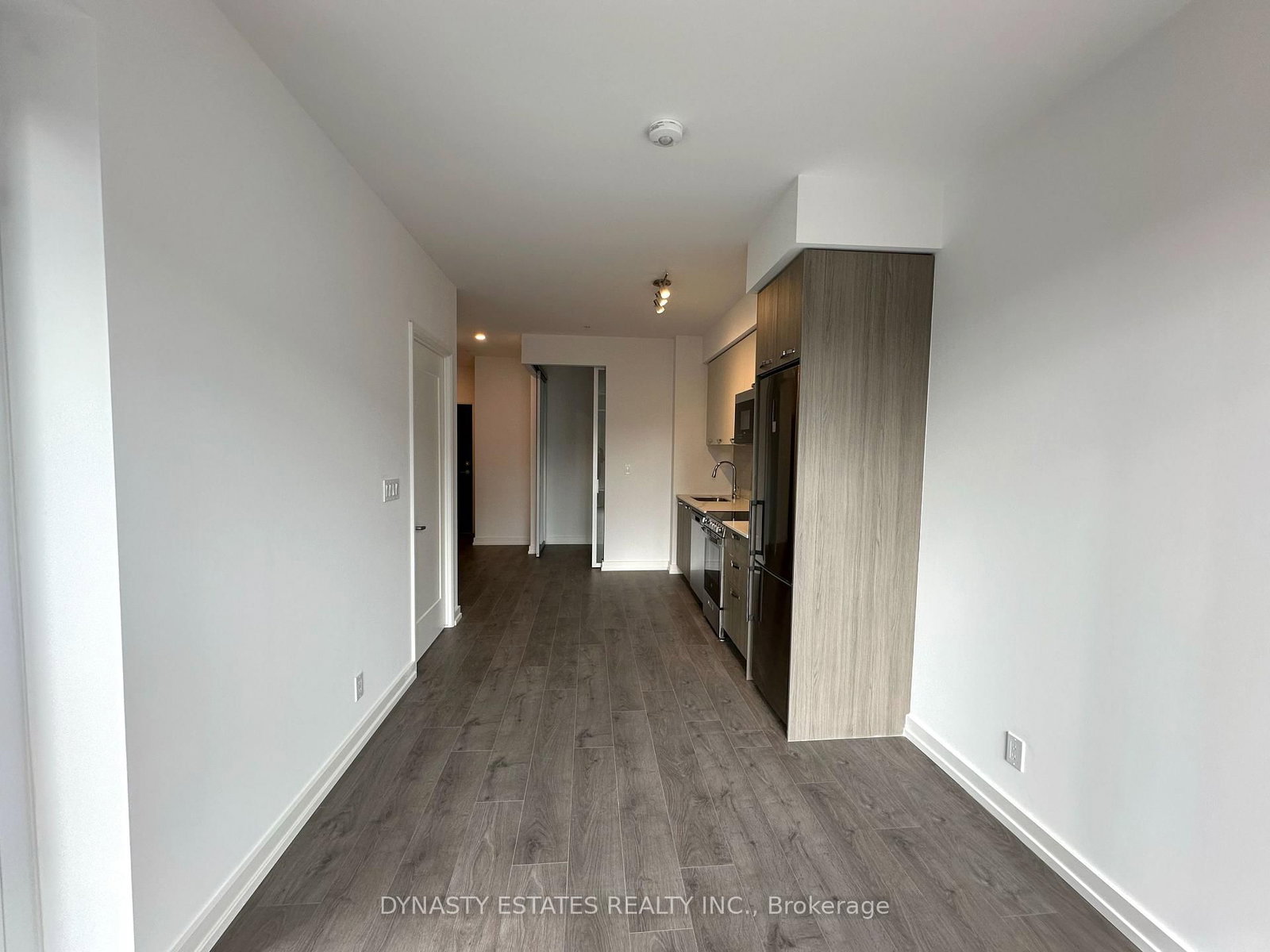 75 James Street S, Unit 411 - Photo 12