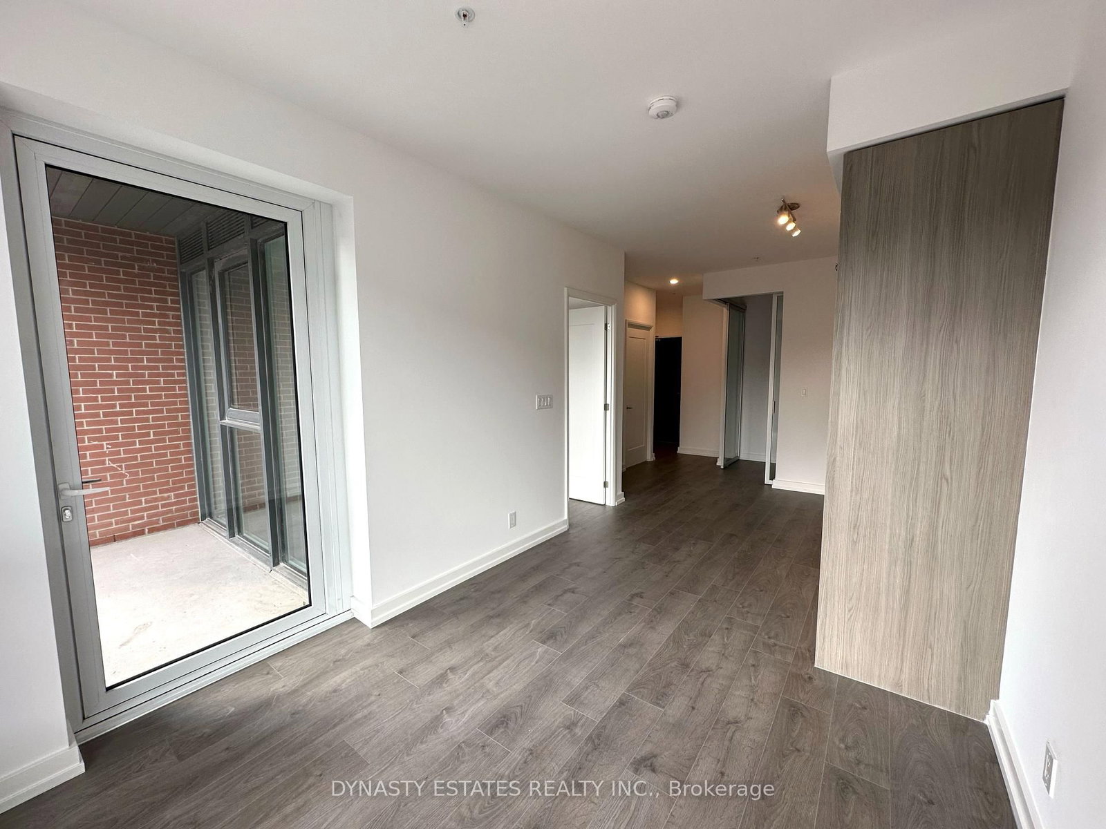 75 James Street S, Unit 411 - Photo 13