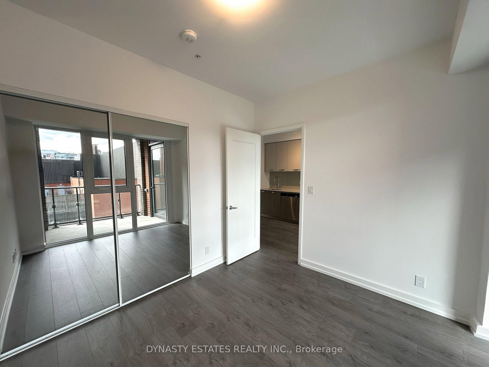 75 James Street S, Unit 411 - Photo 15