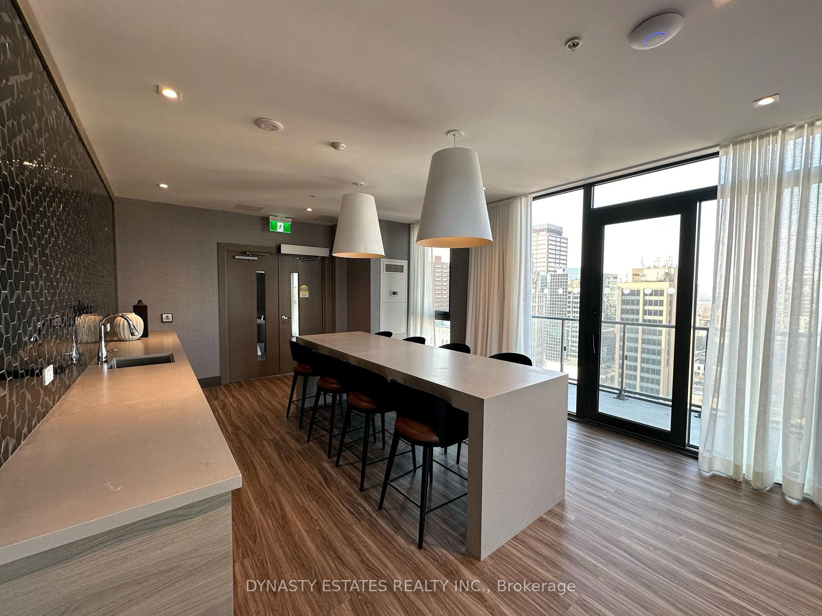 75 James Street S, Unit 411 - Photo 22