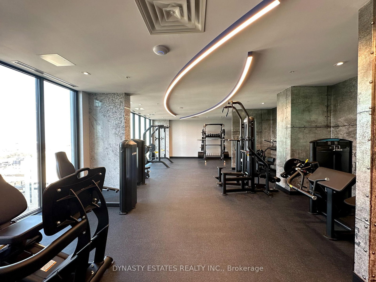 75 James Street S, Unit 411 - Photo 25