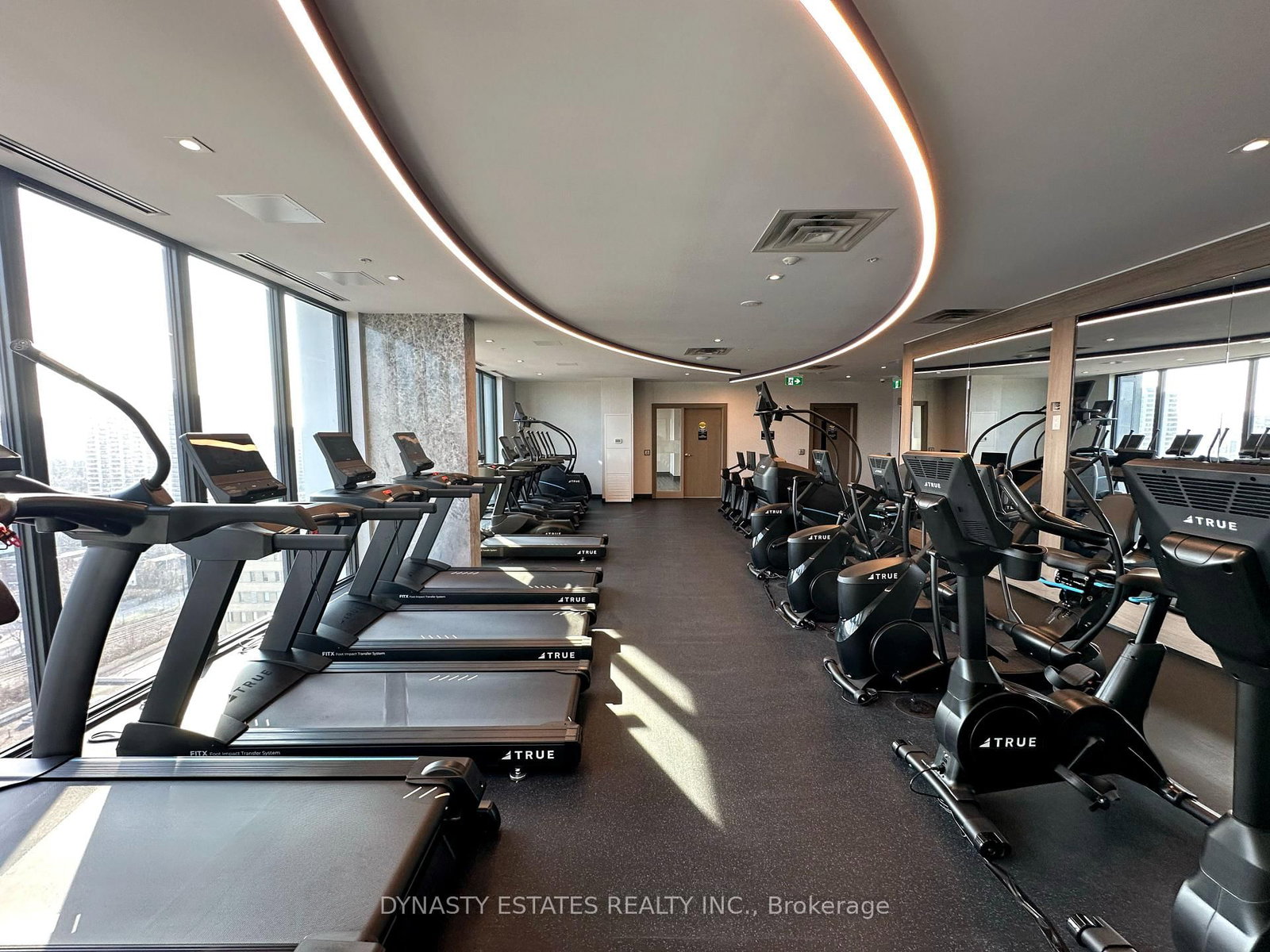 75 James Street S, Unit 411 - Photo 26