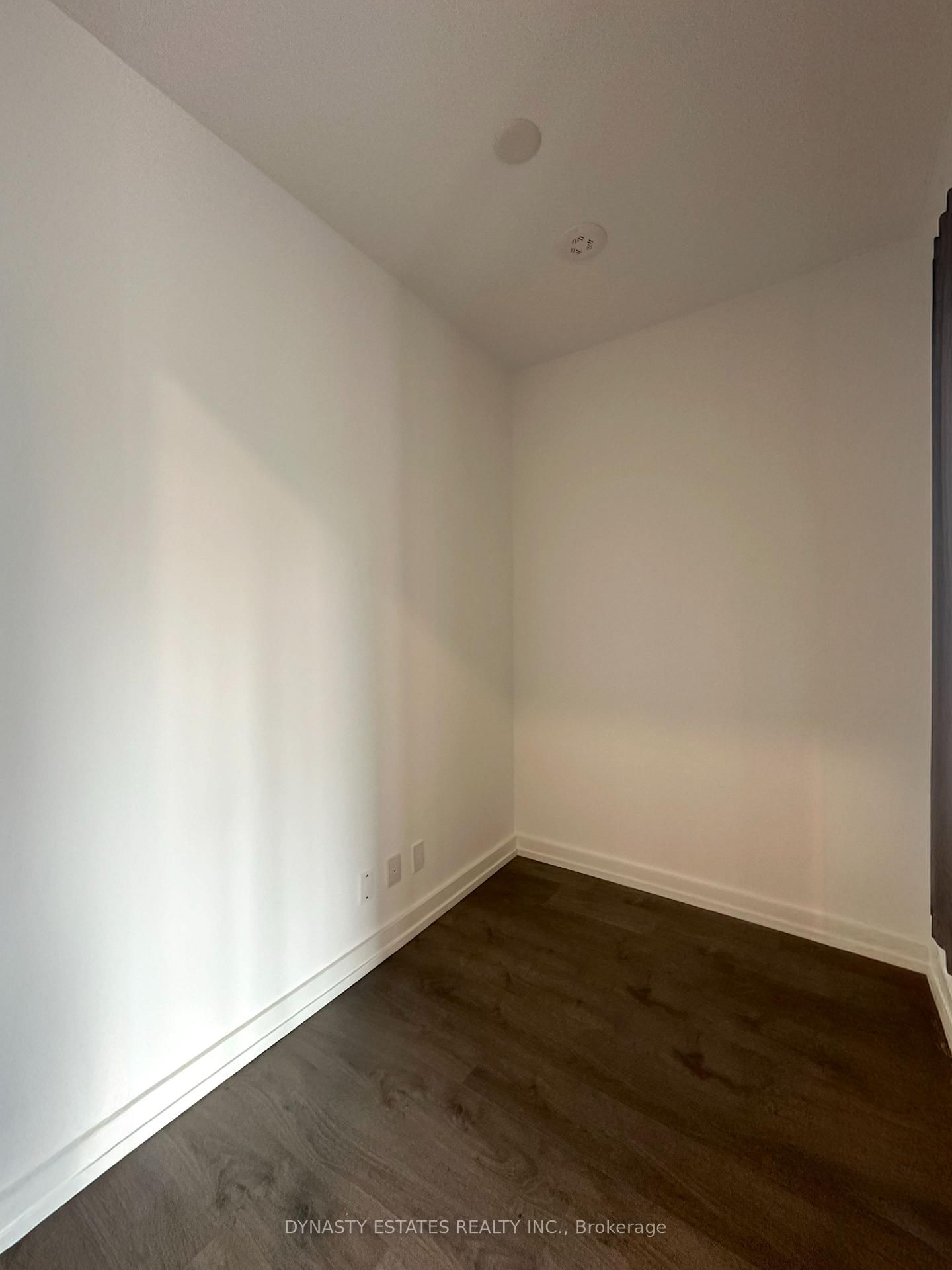 75 James Street S, Unit 411 - Photo 7