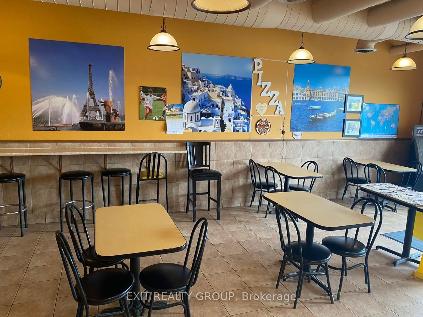 470 Dundas Street E - Photo 2