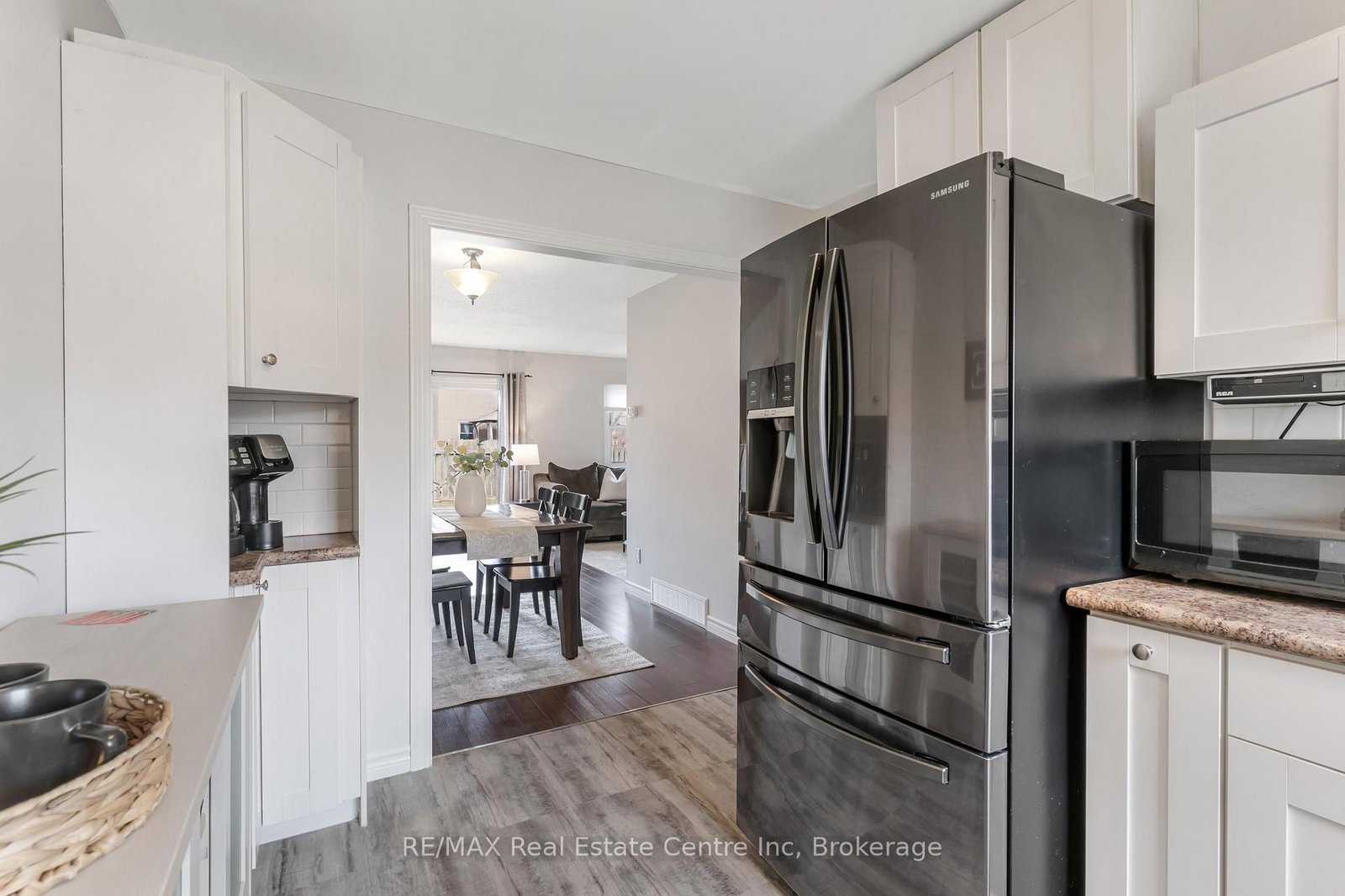 441 Victoria Road N - Photo 10