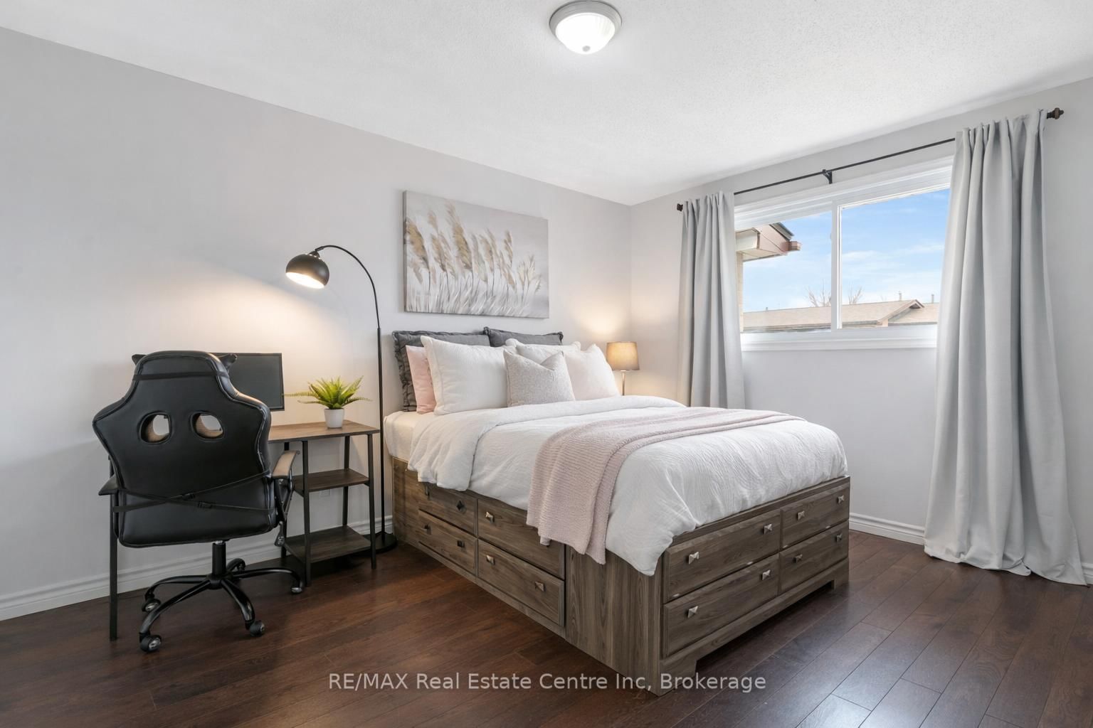 441 Victoria Road N - Photo 12