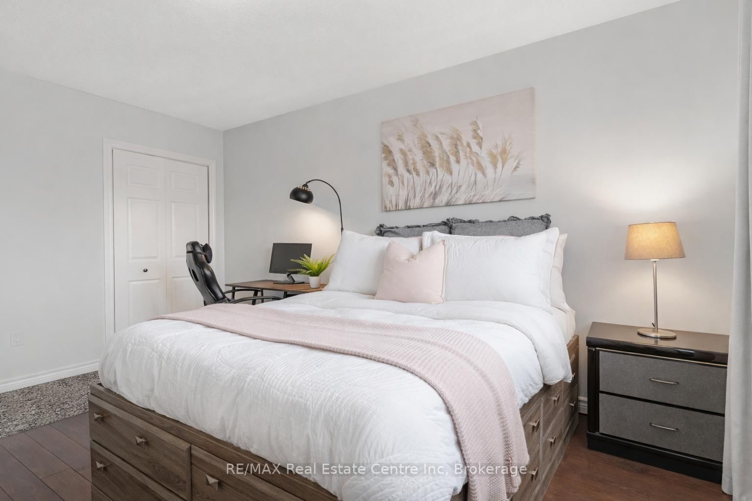 441 Victoria Road N - Photo 13