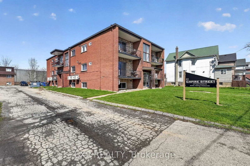 81 Empire St photo 5