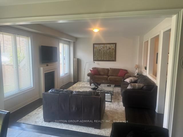 124 Fingland Crescent - Photo 2