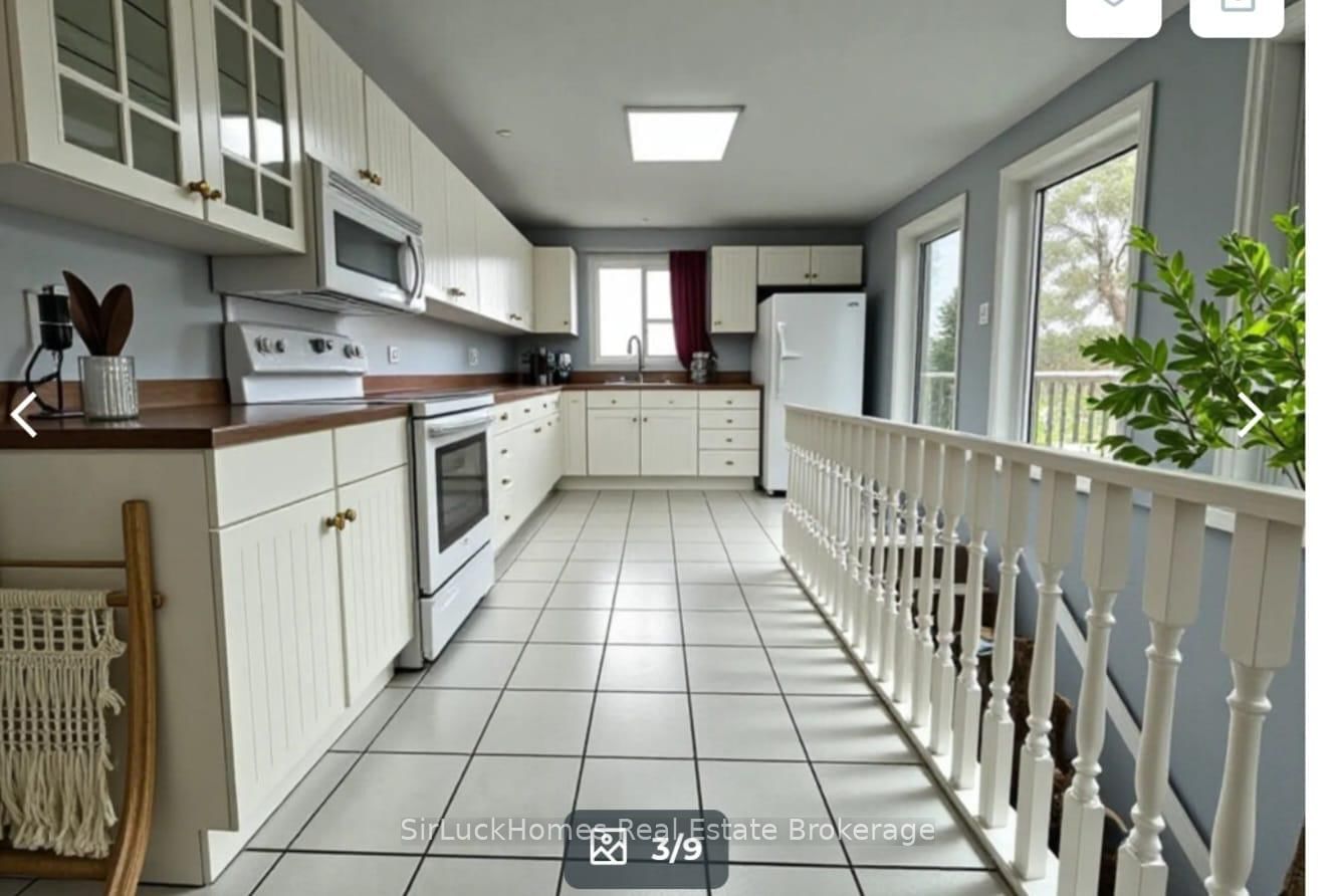 1974 Portage Road E, Unit Upper - Photo 3