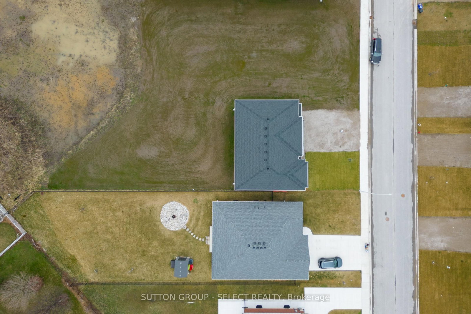 241 LEITCH Street • Dutton/Dunwich, ON photo 46
