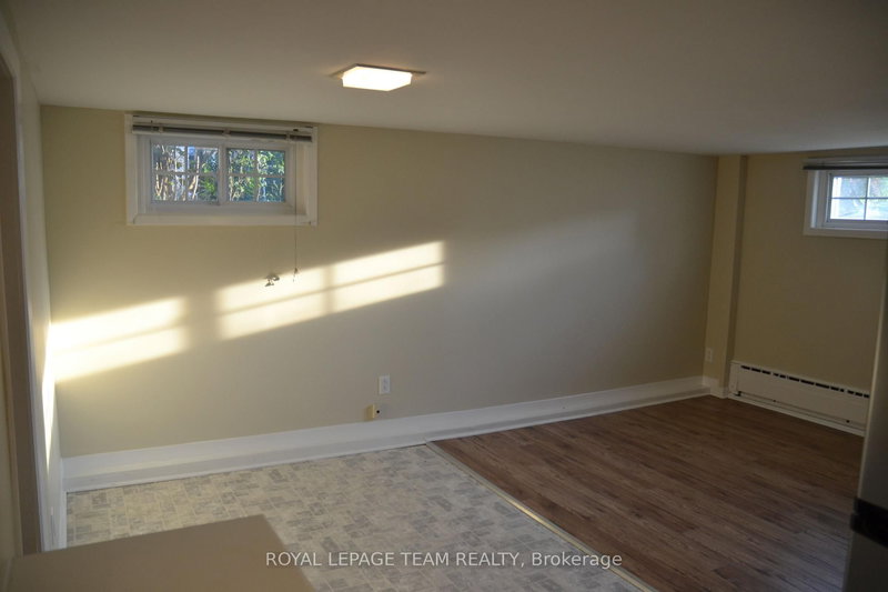 4 - 1089 NORTH RIVER Rd, Ottawa, K1K 3W1 | Image 3