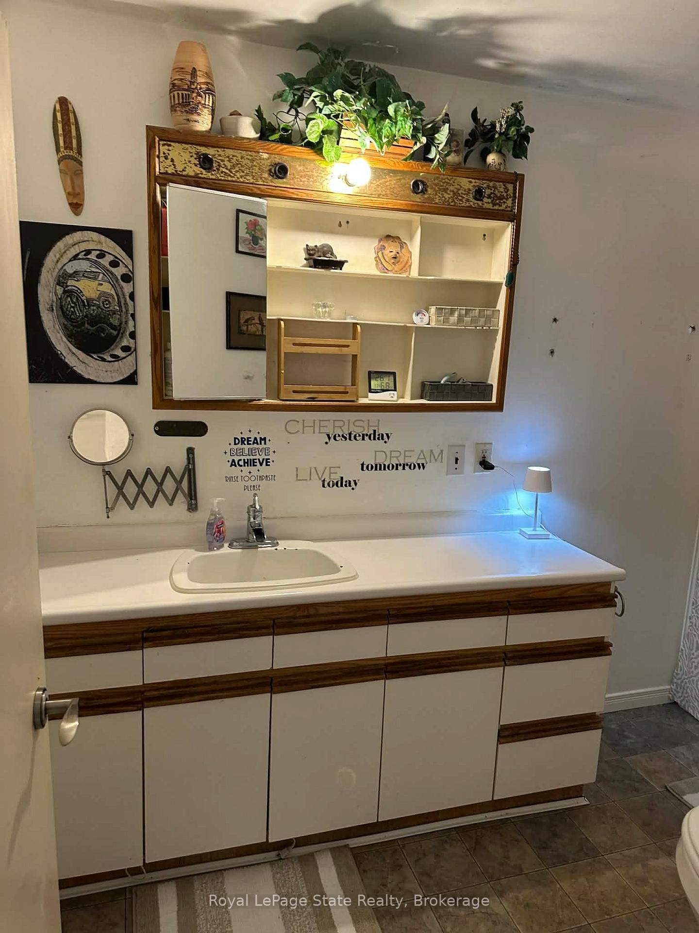 Detached House for sale at 623 Knox Avenue, Hamilton, Ontario, L8H 6K2 - Parkview - MLS: X12997066