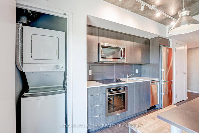 703 - 105 CHAMPAGNE Street S