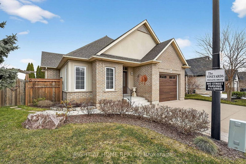 2 Seyval Pl, Niagara-on-the-Lake, Ontario