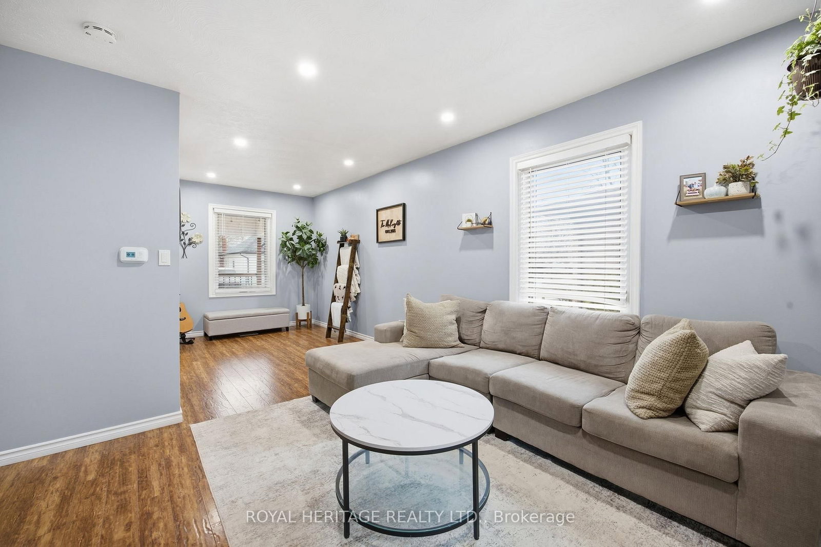 Detached House for sale at 395 Edison Avenue, Peterborough, Ontario, K9J 4G4 - Otonabee Ward 1 - MLS: X12997248