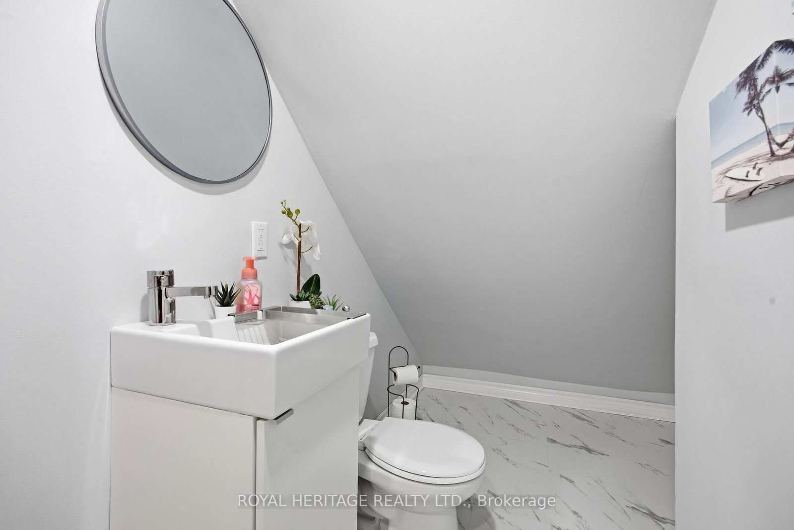 Detached House for sale at 395 Edison Avenue, Peterborough, Ontario, K9J 4G4 - Otonabee Ward 1 - MLS: X12997248