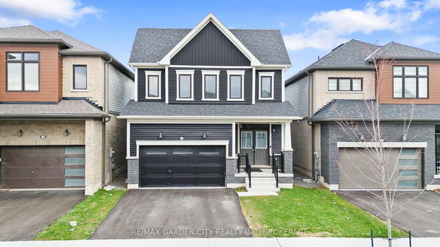 111 Sunflower Crescent