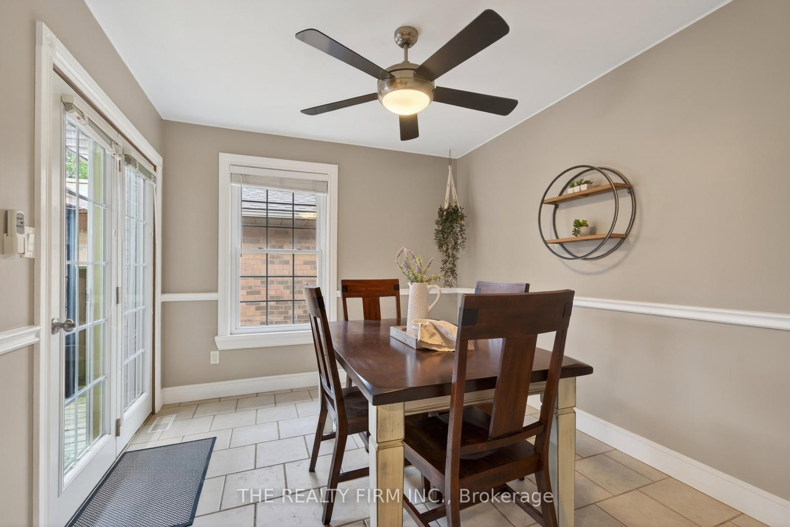 Detached House for sale at 25 La Mantia Avenue, Strathroy-Caradoc, Ontario, N7G 3Z5 - SW - MLS: X12997326