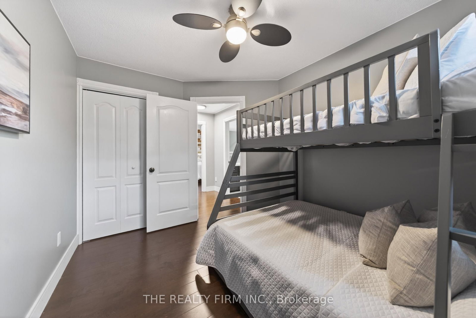 Detached House for sale at 25 La Mantia Avenue, Strathroy-Caradoc, Ontario, N7G 3Z5 - SW - MLS: X12997326