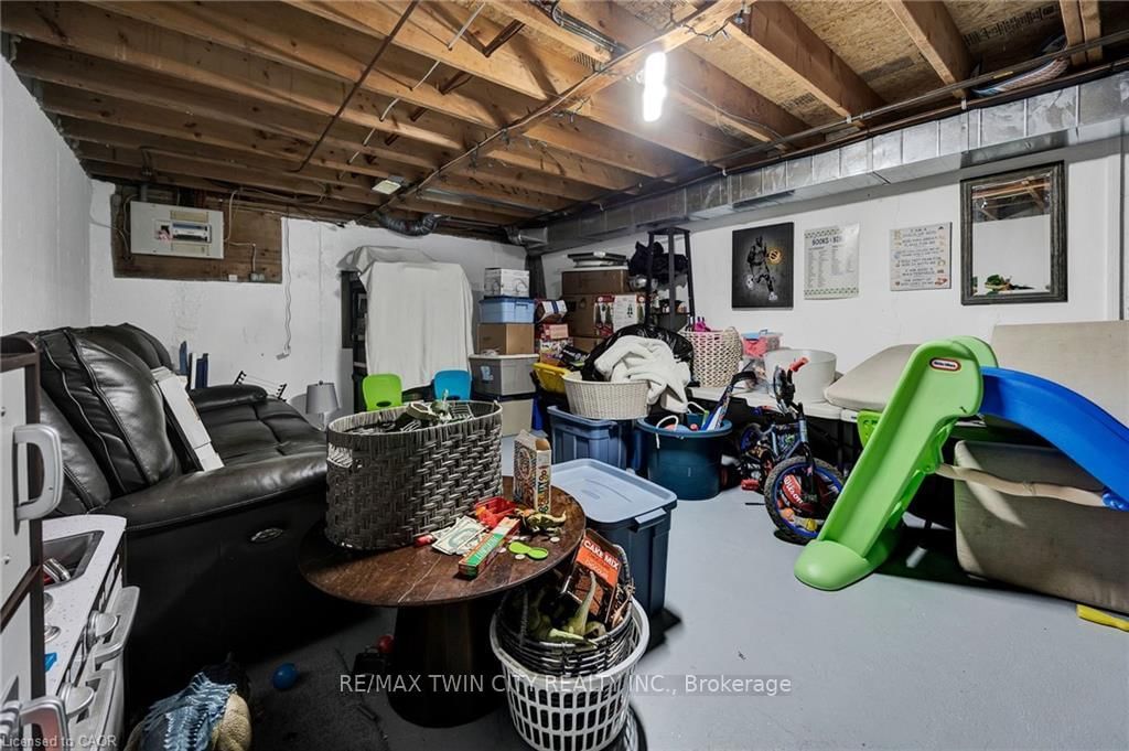 655 Albert Street, Unit C - Photo 13