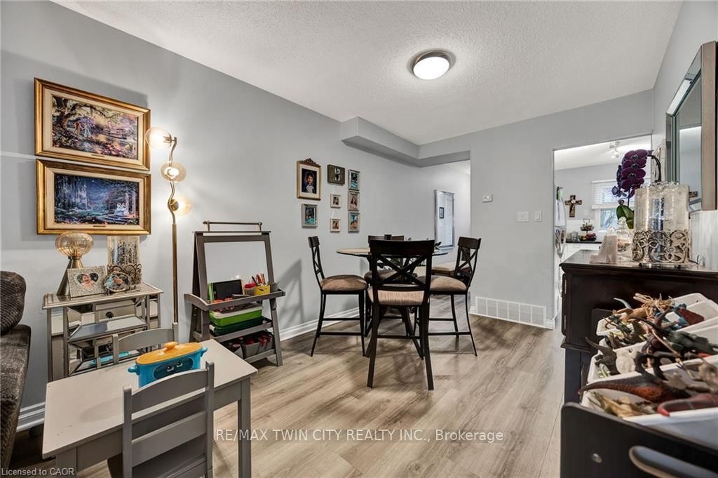 655 Albert Street, Unit C - Photo 6
