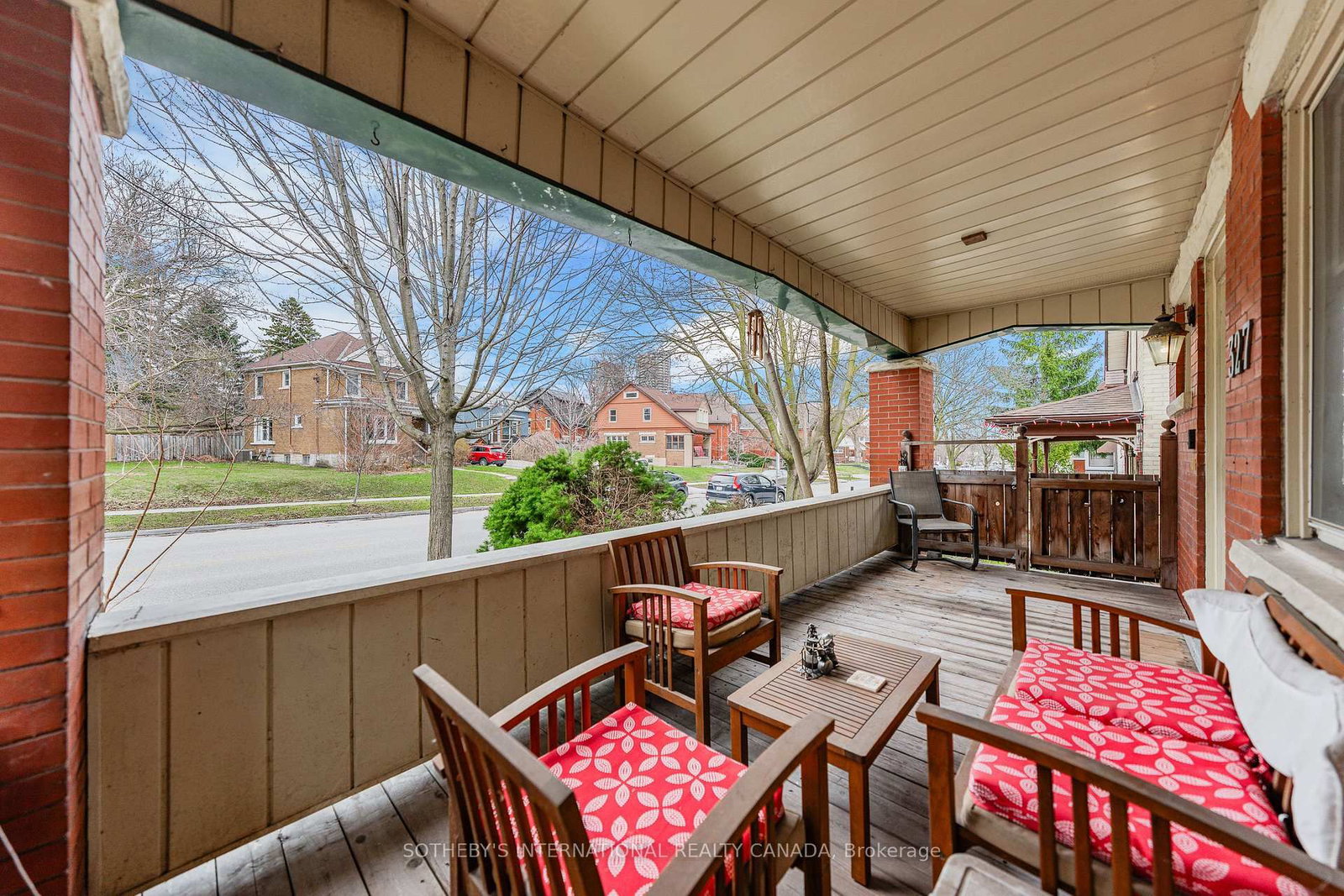 327 Park Street - Photo 5