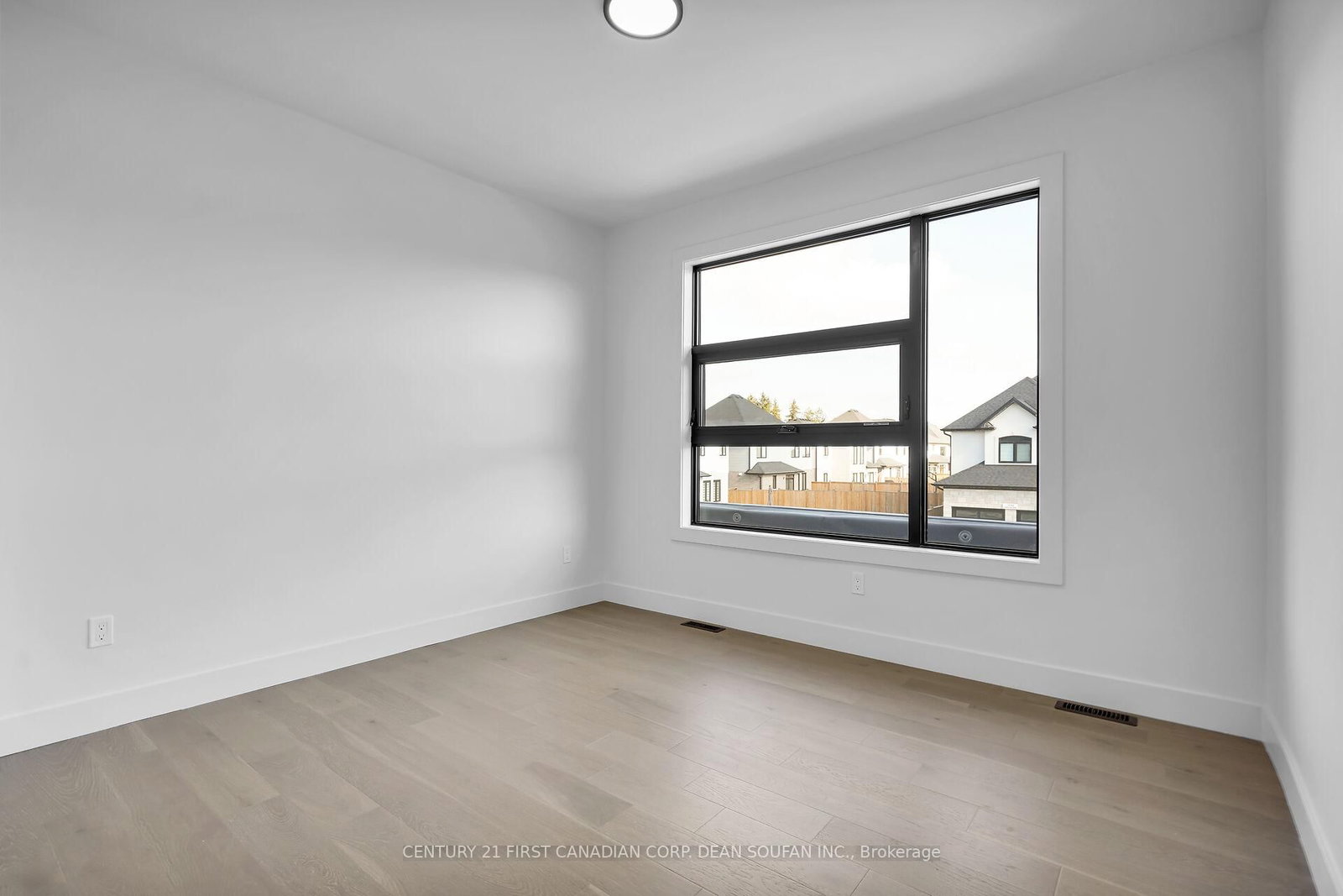 7132 SILVER CREEK Circle - Photo 32