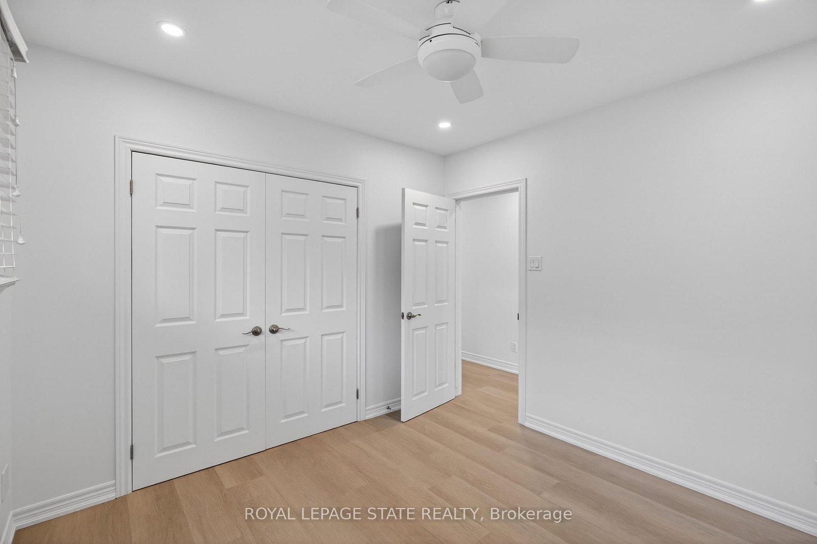 Detached House for sale at 188 Tuxedo Avenue, Hamilton, Ontario, L8K 2S4 - Delta - MLS: X12997900