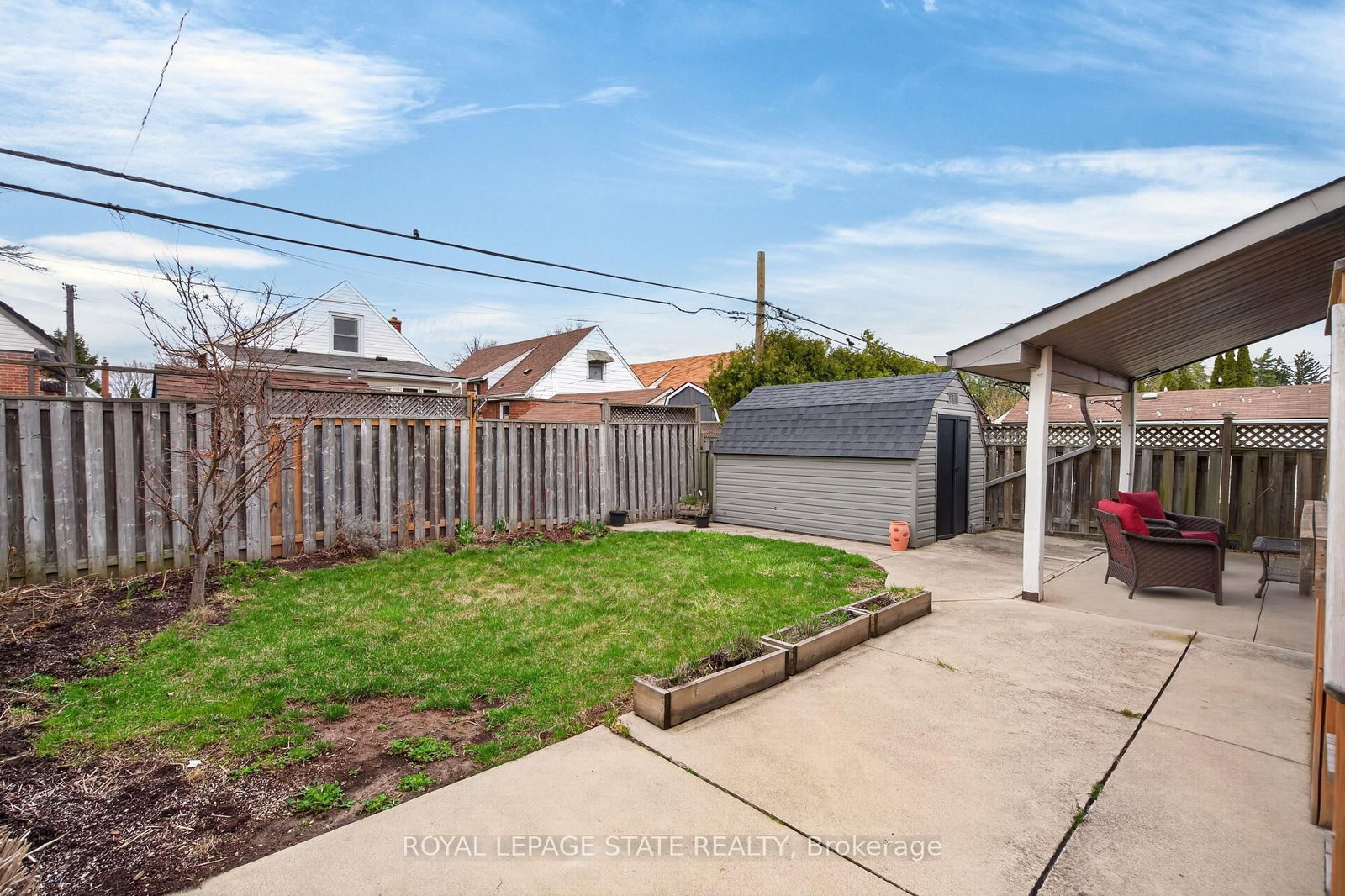 Detached House for sale at 188 Tuxedo Avenue, Hamilton, Ontario, L8K 2S4 - Delta - MLS: X12997900