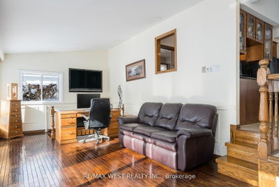 25 Edwin Street W — photo 6