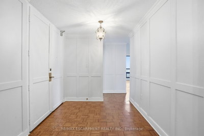 Unit 606 — 222 JACKSON Street W — photo 4