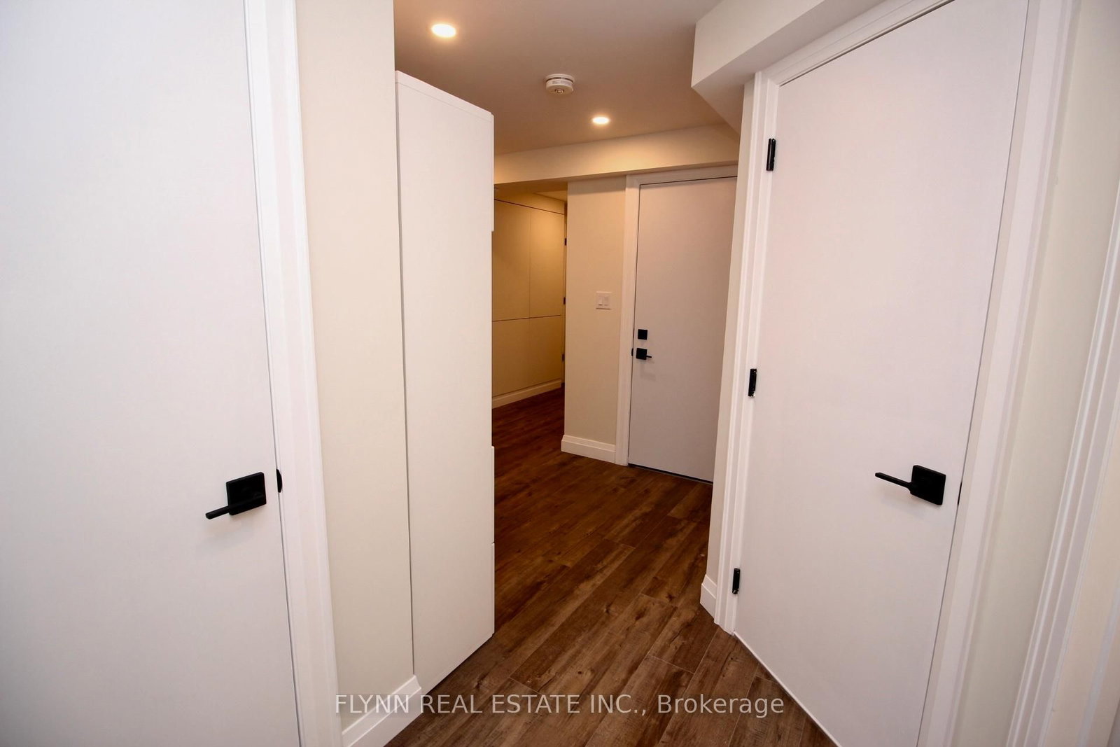 3008 Young Avenue, Unit 2 - Photo 17