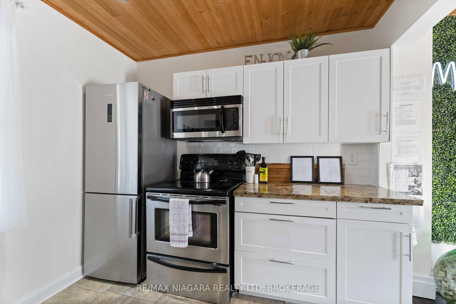 1459 Niagara Stone Road - Photo 11