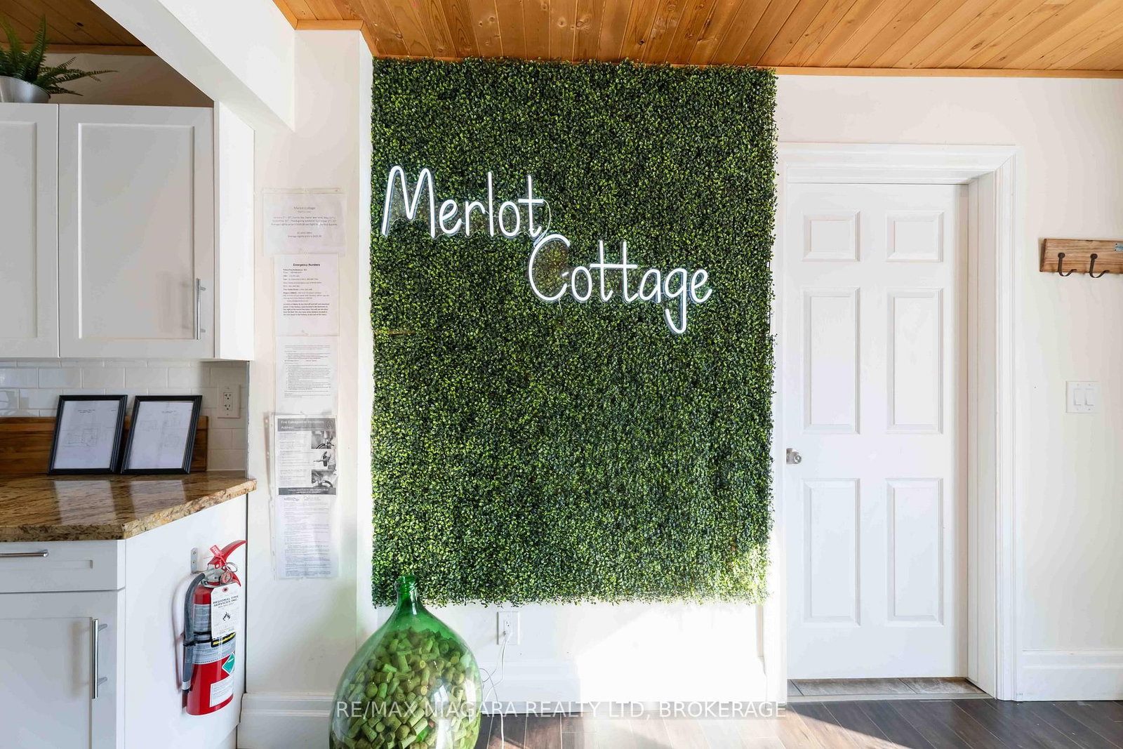 1459 Niagara Stone Road - Photo 12