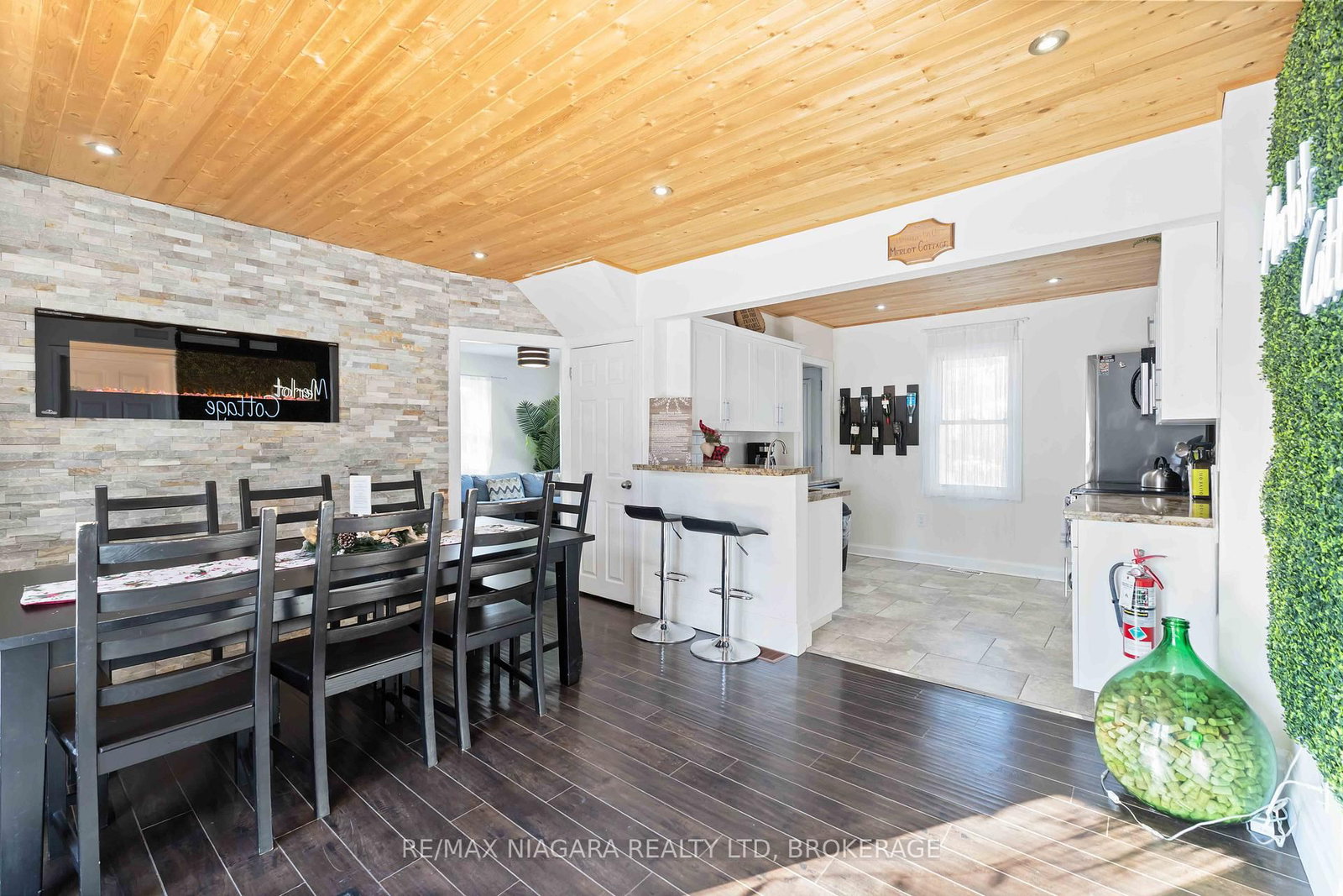 1459 Niagara Stone Road - Photo 14