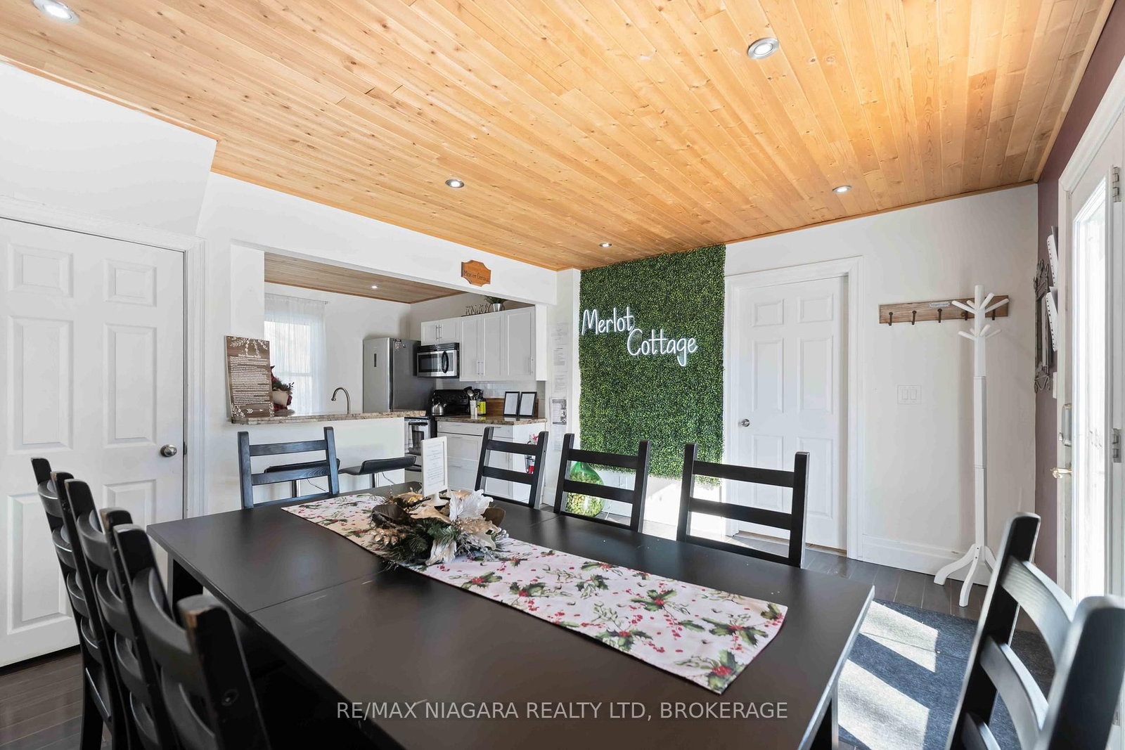 1459 Niagara Stone Road - Photo 15