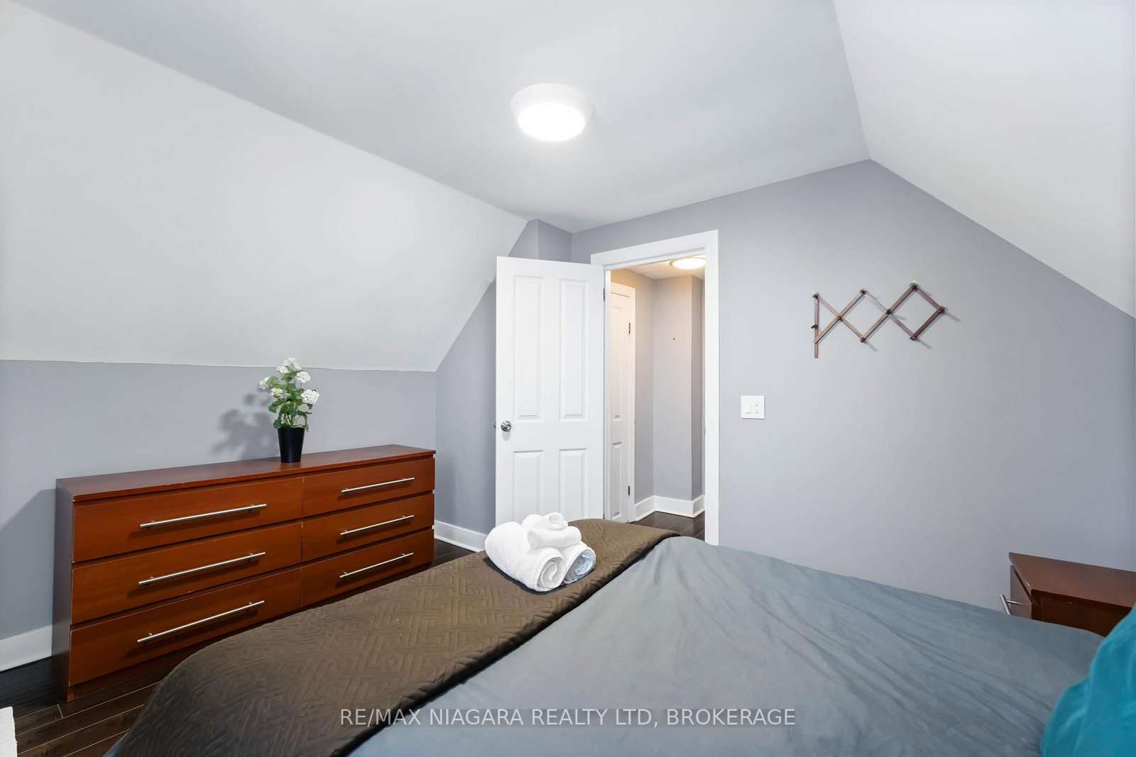 1459 Niagara Stone Road - Photo 28