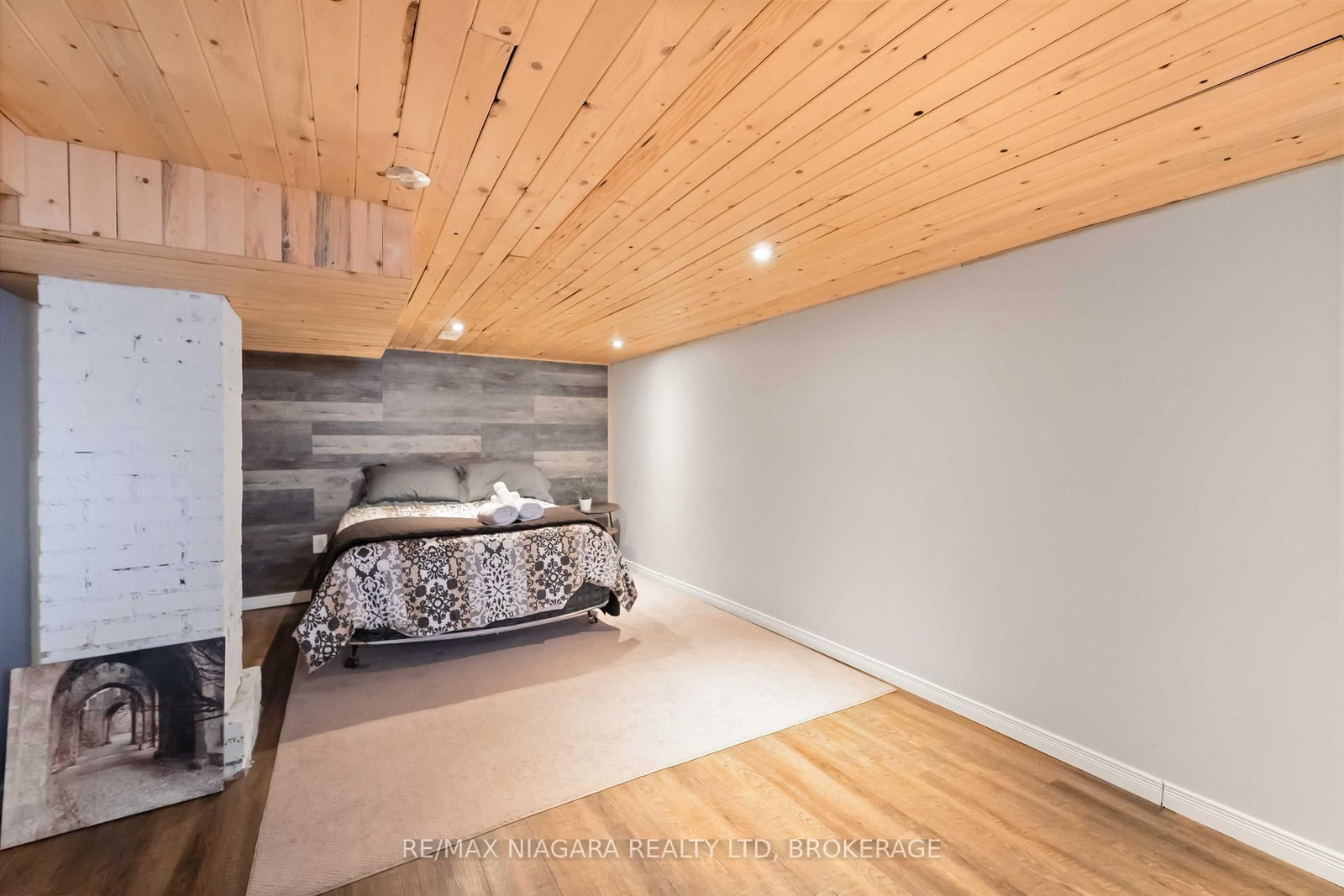 1459 Niagara Stone Road - Photo 33