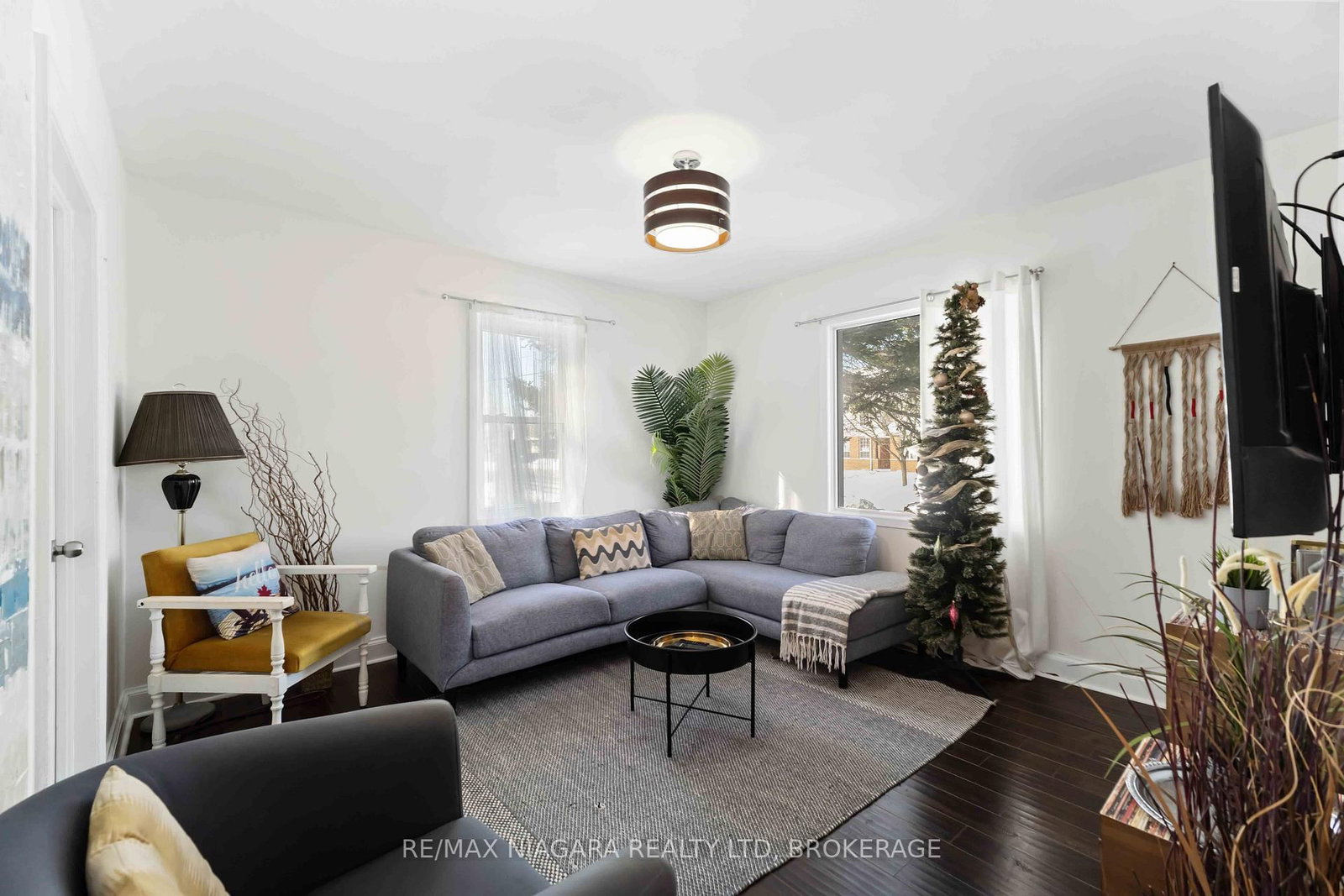 1459 Niagara Stone Road - Photo 5