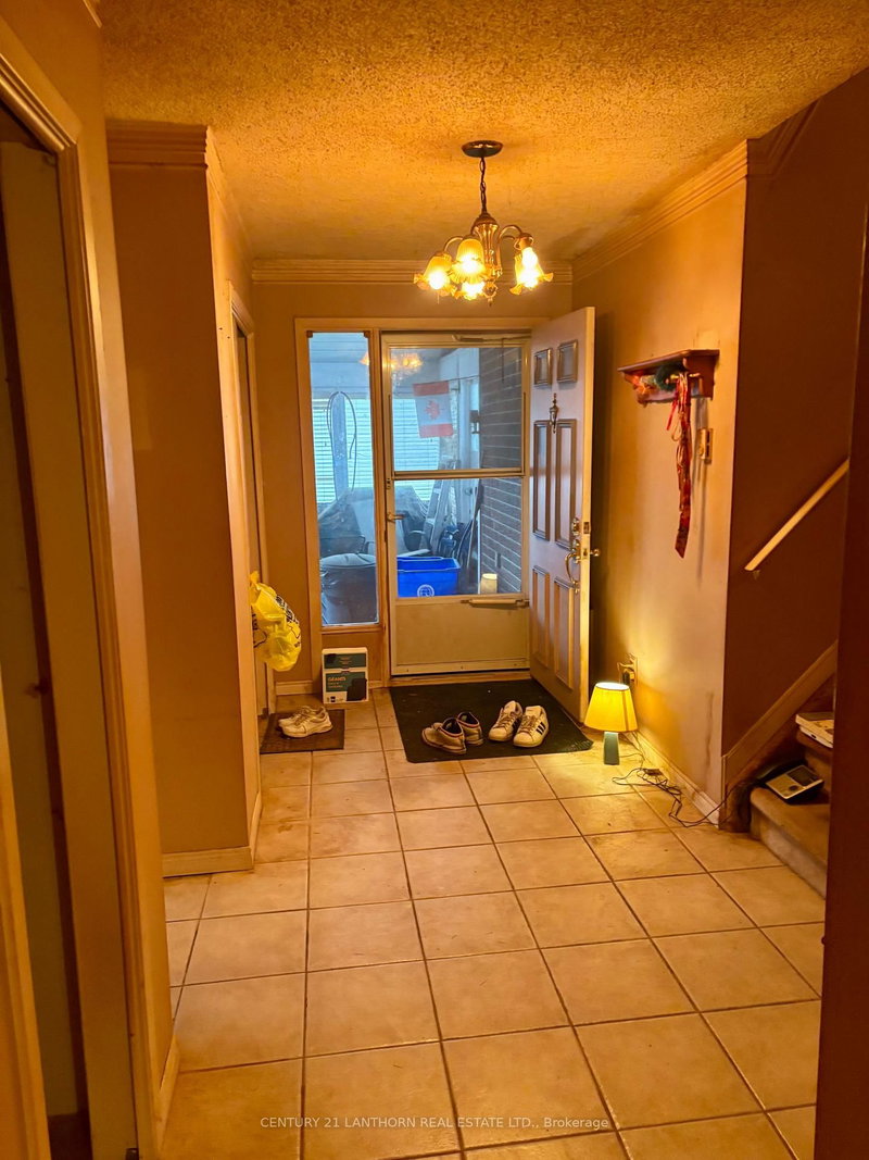 14 Spring St, Prince Edward County, K0K 2T0 | Image 2