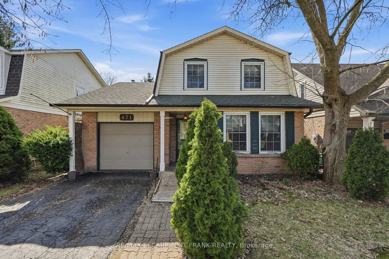 home for sale on 471 KNIGHTSBRIDGE Crescent