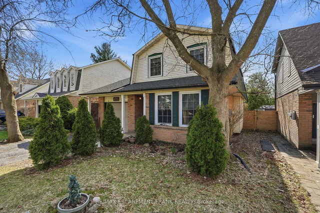 471 KNIGHTSBRIDGE Crescent