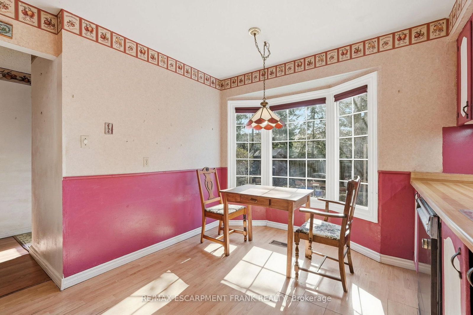 Detached House for sale at 471 KNIGHTSBRIDGE Crescent, Hamilton, Ontario, L9G 3S4 - Ancaster - MLS: X12998400